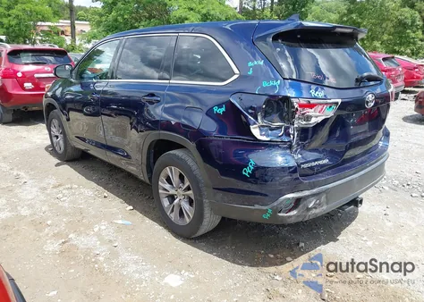 2015 Toyota Highlander Le Plus V6 из США, поврежденный, VIN 5TDZKRFH1FS072320